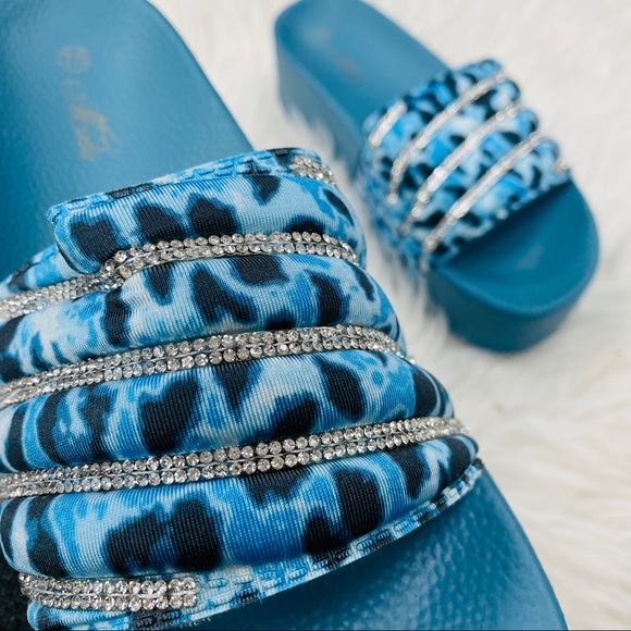 Blue leopard platform sandal - Picture 5 of 8